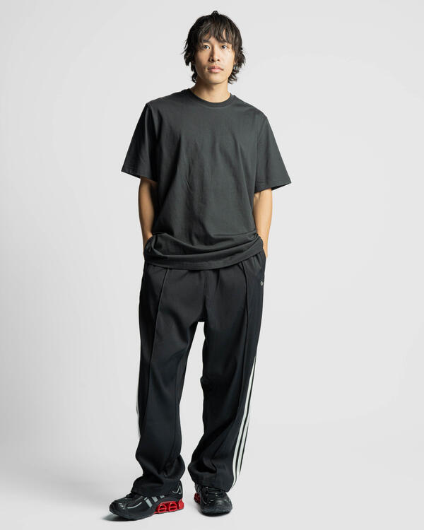 adidas-originals-juve-nasa-tee